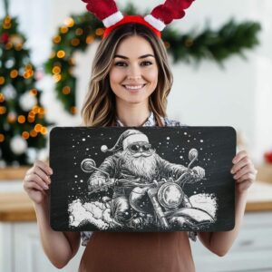 Gravure de planche à fromage en ardoise  Père Noël en moto  | Décoration de Noël