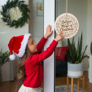 Christmas Round Sign Engraving, Believe in the Magic