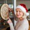 Christmas Round Sign Engraving, Peace On Earth |