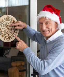 Christmas Round Sign Engraving, Peace On Earth |